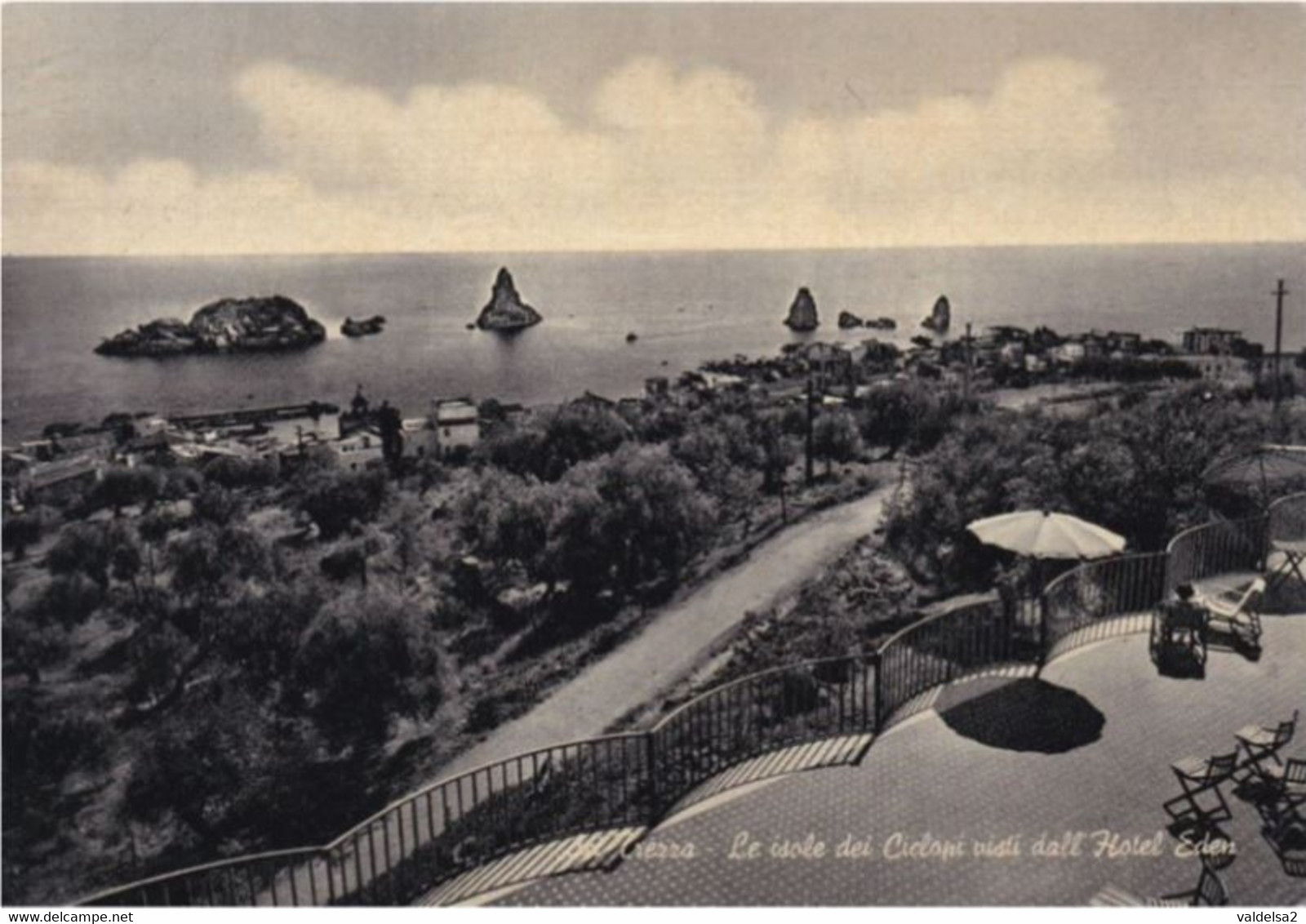 ACI TREZZA - DINTORNI DI ACIREALE E CATANIA - LE ISOLE DEI CICLOPI VISTE DALL' HOTEL EDEN - 1957 - Acireale