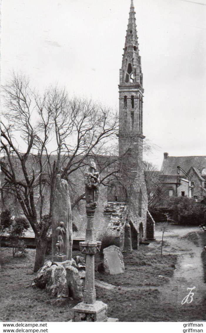 PLOZEVET L'EGLISE ET LES MONUMENTS AUX MORTS CPSM 9X14 TBE - Plozevet