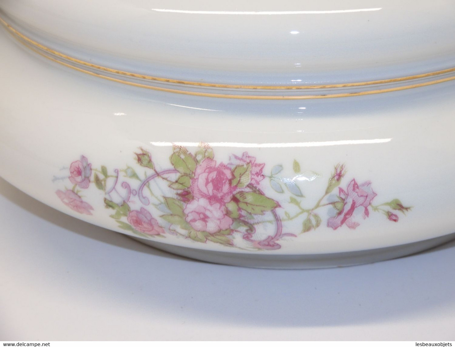 *BELLE IMPORTANTE BOITE à BIJOUX BONBONNIERE PORCELAINE LIMOGES décor ROSES XX  E