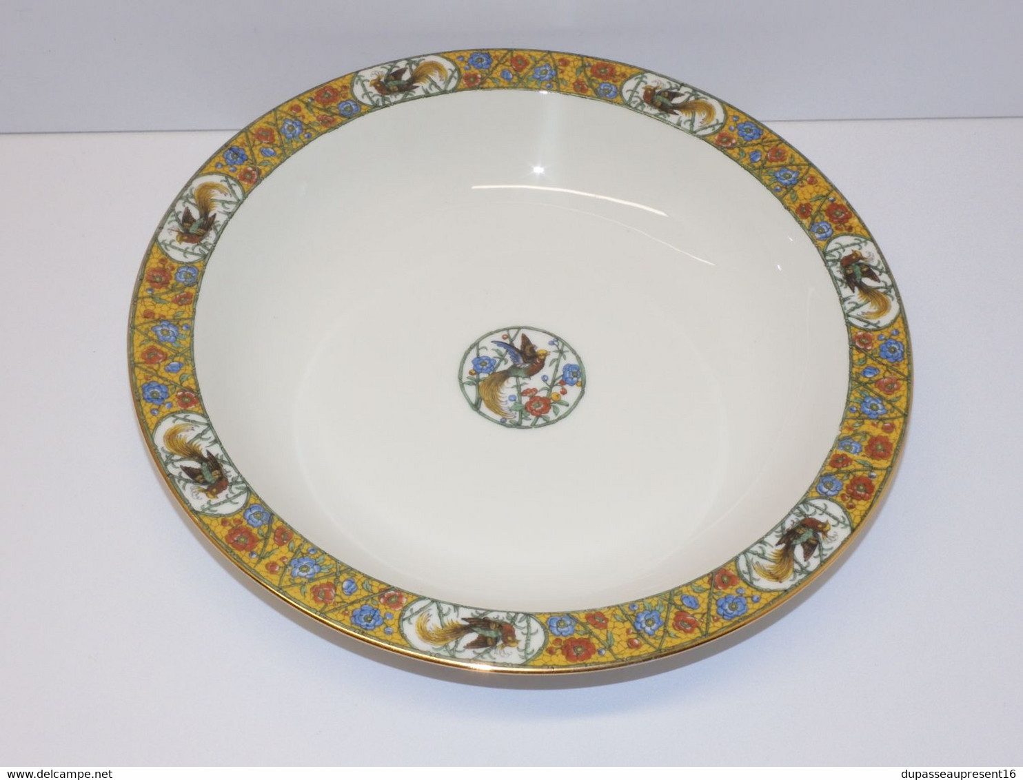 *TRES JOLI ANCIEN PLAT ROND CREUX PORCELAINE ANCIENNE LIMOGES WG & Cie TABLE  E