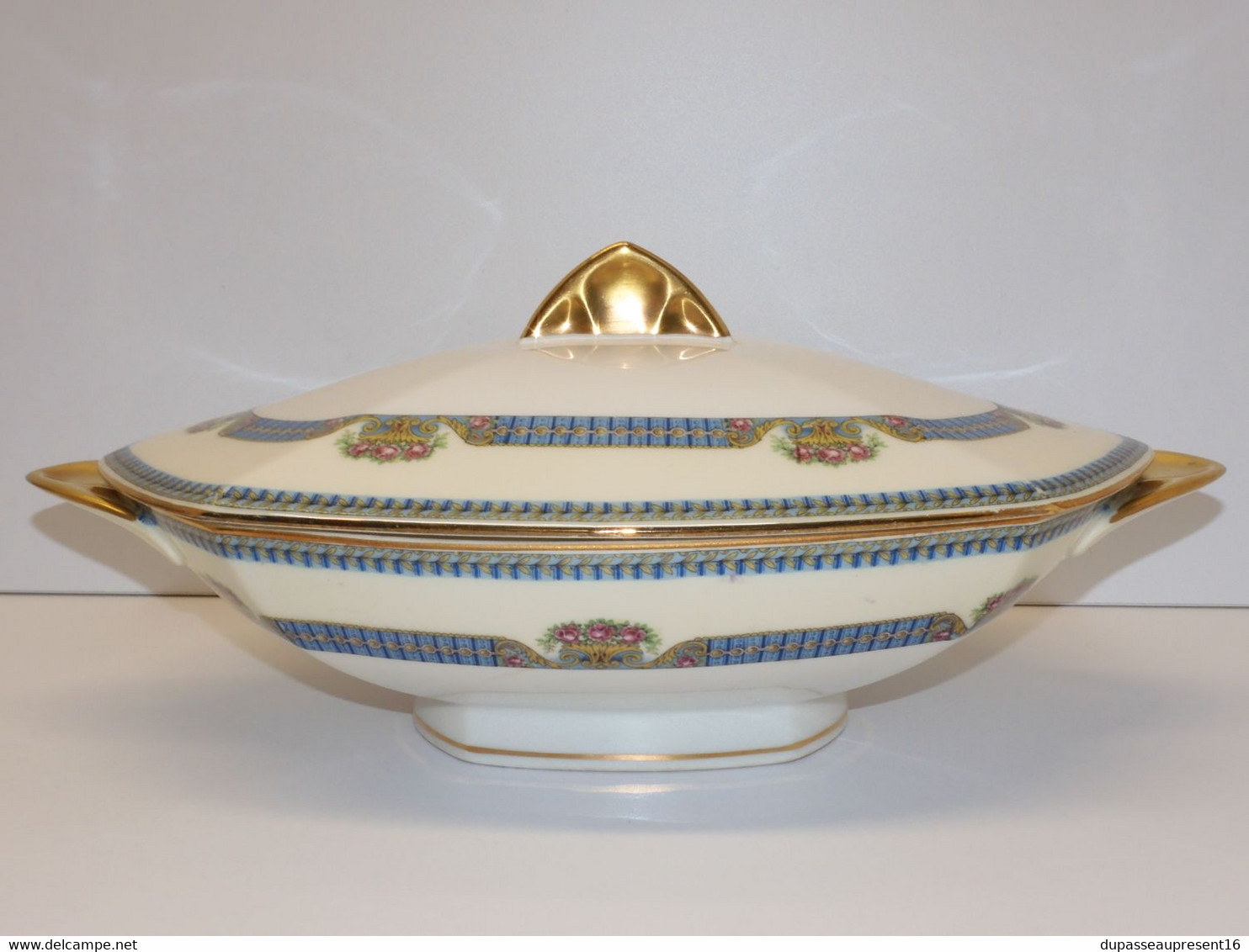 *TRES JOLI ANCIEN LEGUMIER PORCELAINE LIMOGES JB France (JEAN BOYER) Dorures  E - Limoges (FRA)