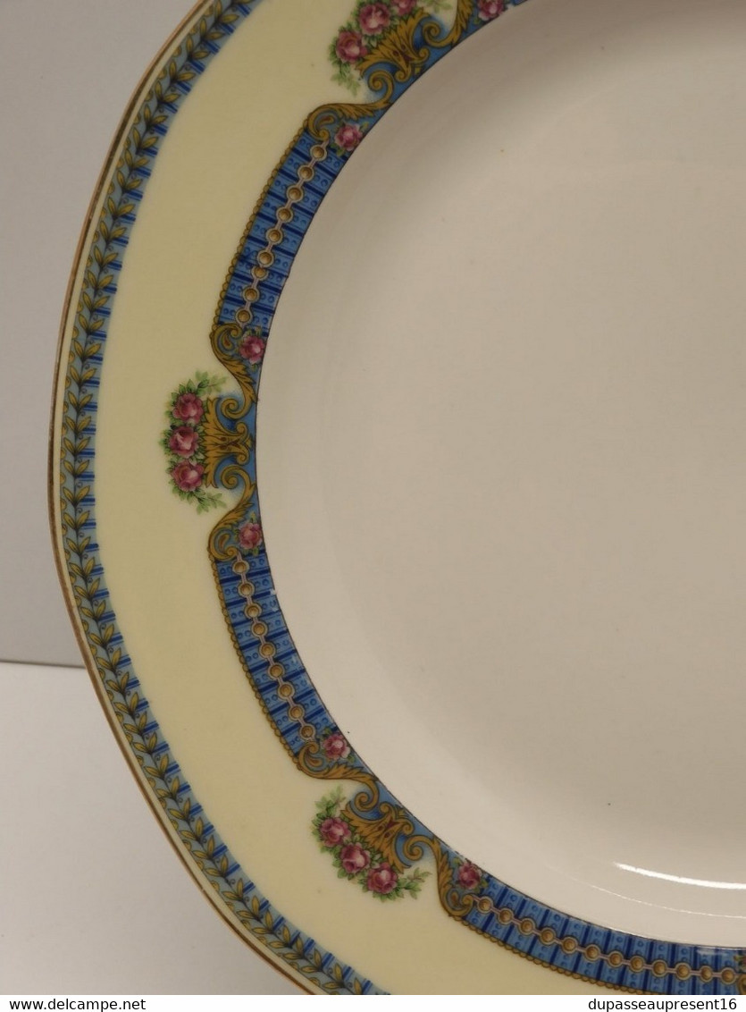 *JOLI PLAT ROND DEMI CREUX PORCELAINE LIMOGES JB France (JEAN BOYER) Dorures  E - Limoges (FRA)