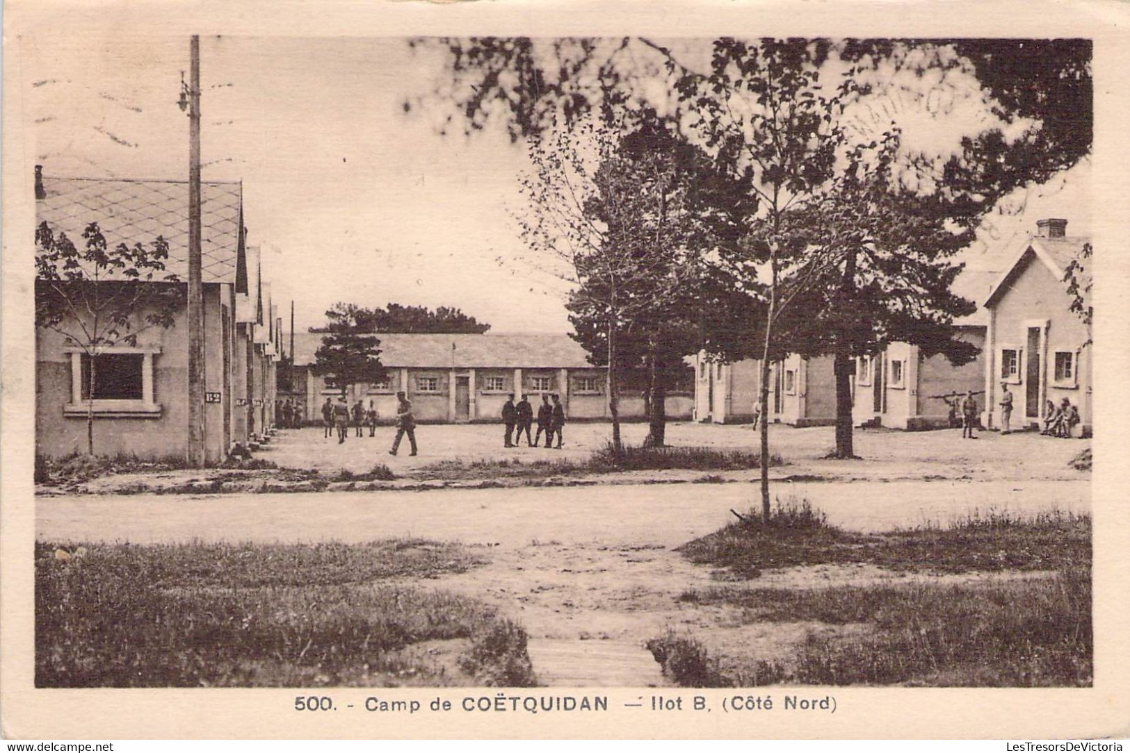 CPA MILITARIAT - Caserne - CAMP DE COËTQUIDAN - Ilot B - J BERTHAUX BELLEVUE - Barracks