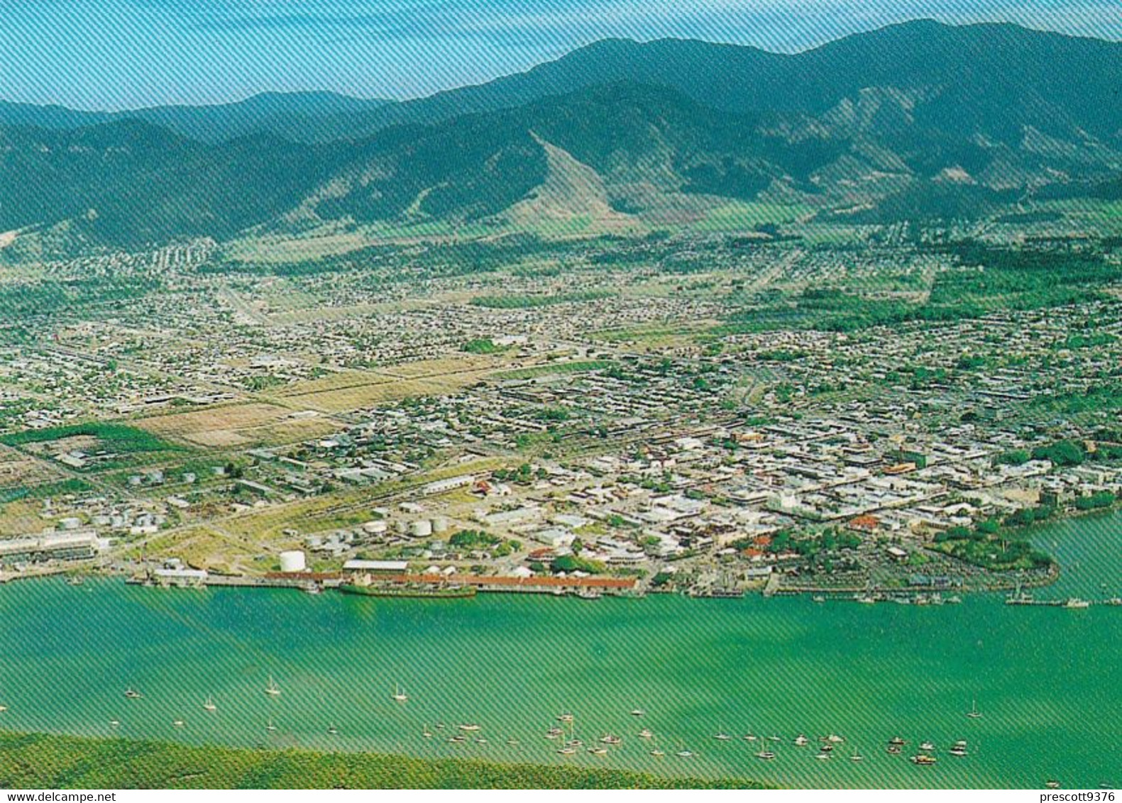 Aerial View Of Cairns NQ - Australia - Unused Postcard - - Far North Queensland