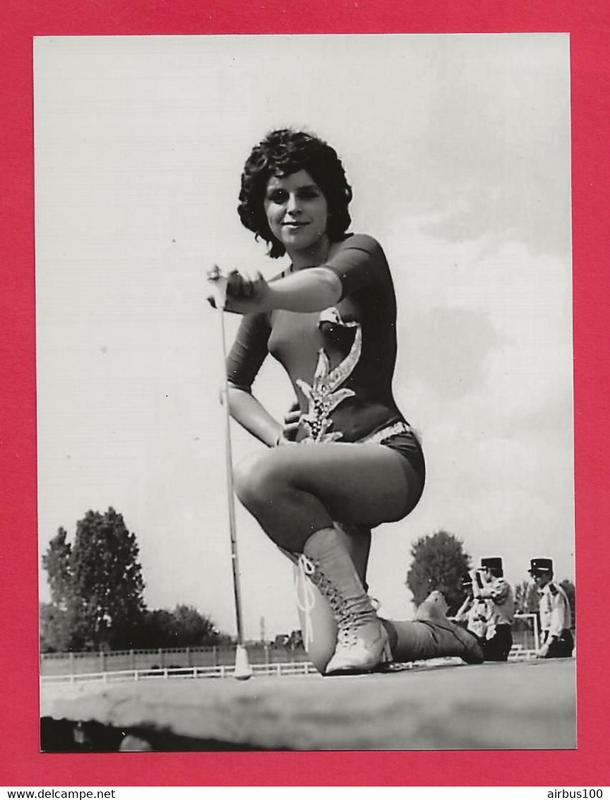 BELLE PHOTO REPRODUCTION - MAJORETTE - POM-POM GIRL - Personnes