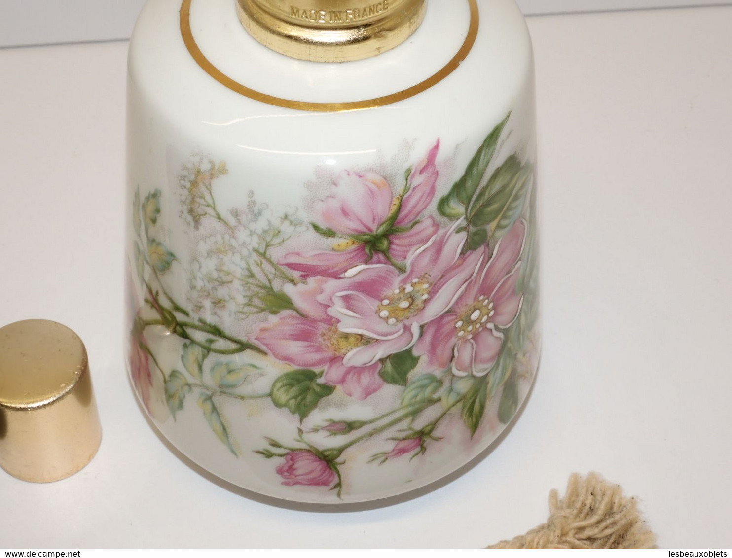 *JOLIE LAMPE BERGER PORCELAINE CAMILLE THARAUD FLEURS ROSES REHAUTS EMAIL XXe E