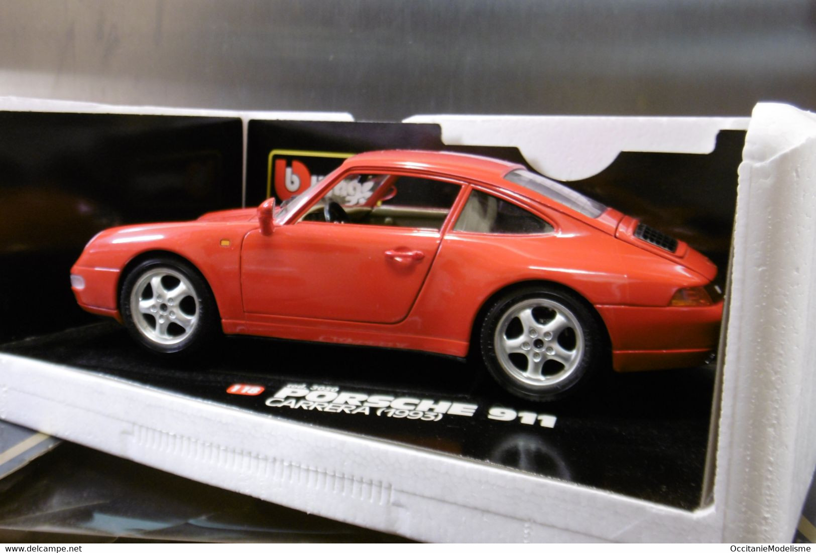 Bburago - PORSCHE 911 CARRERA 1993 Rouge Burago Réf. 3050 BO 1/18 - Burago