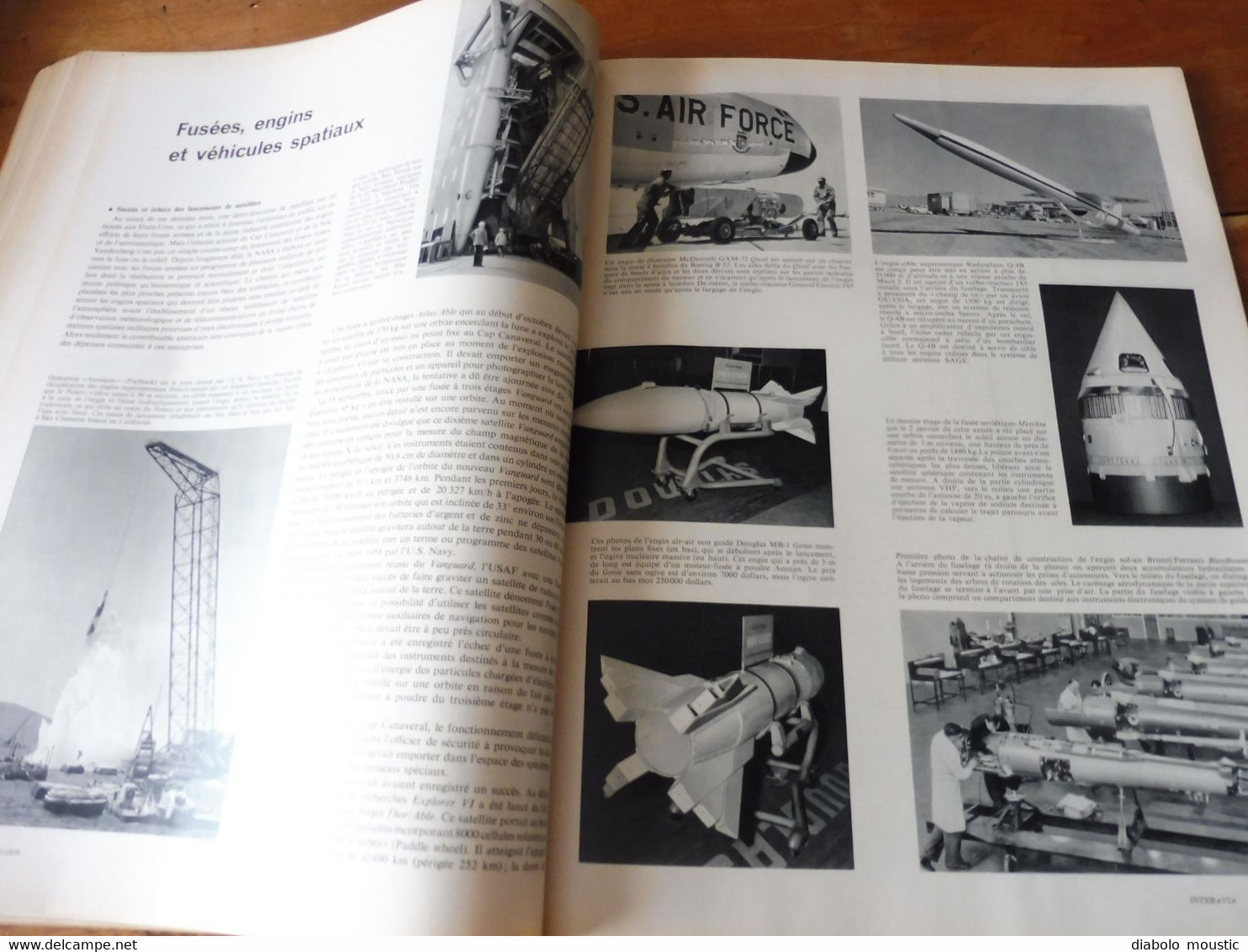 1959 INTERAVIA  - L' avion Hercules à décollage oblique; DC8; Propulsion à réaction; Le F-104 Starfighter; Fusées , etc