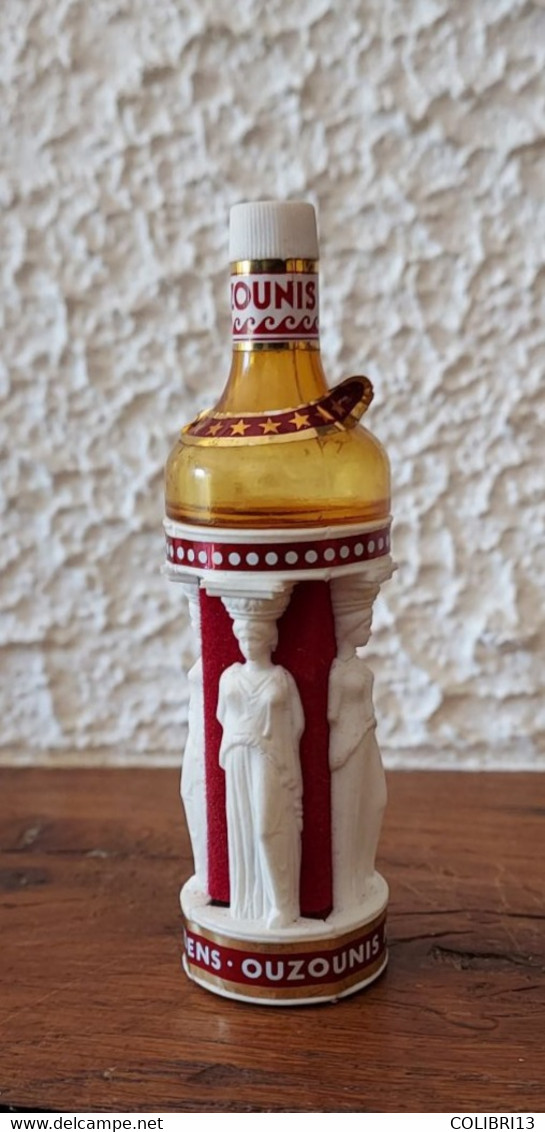 MIGNONNETTE  OUZO GRECE CARYATIDES - Miniatures