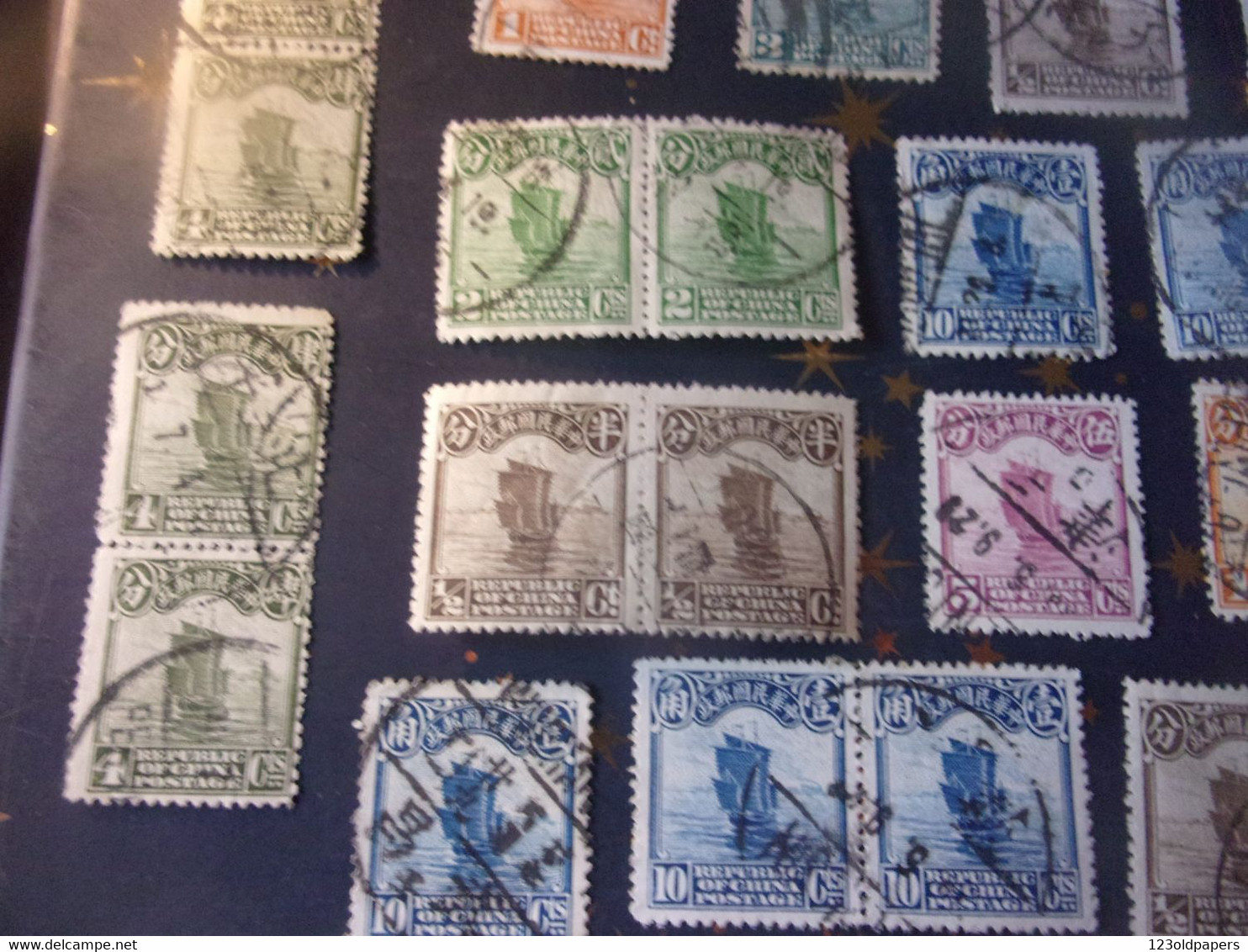 LOT DE 40 TIMBRES CHINE CHINOIS OBLITERES SURCHARGE .. A VOIR 旧中国邮票  Jiù Zhōngguó Yóupiào - Altri & Non Classificati