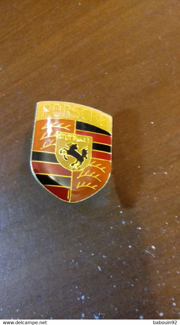 Pin's écusson Porsche - Porsche