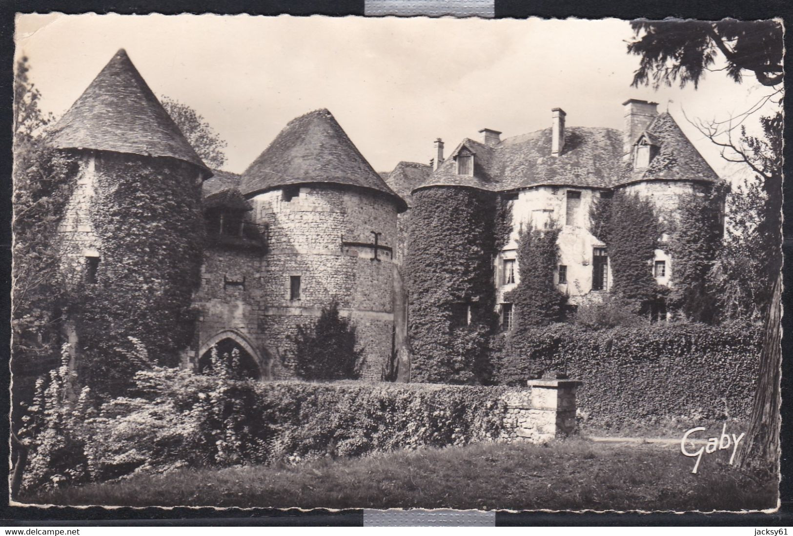 27 - Harcourt - Le Château - Harcourt