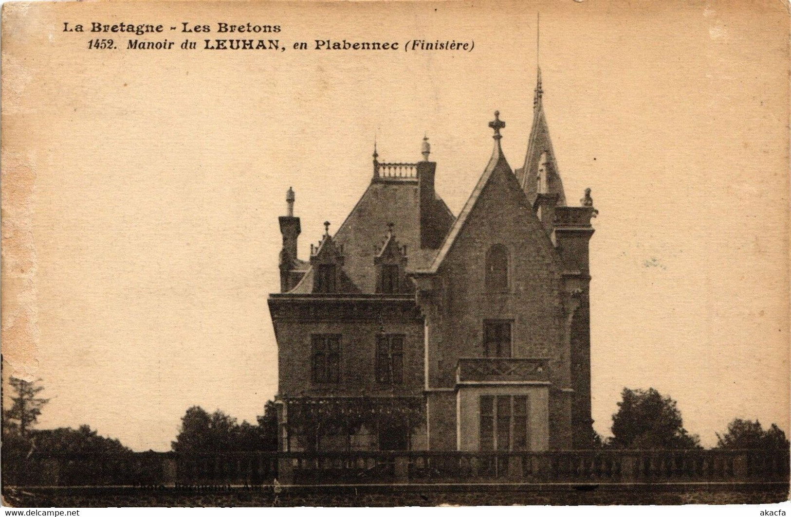 CPA La Bretagne Les Bretons Manoir Du Leuhan En Plabennec (Finistere (206856) - Kersaint-Plabennec
