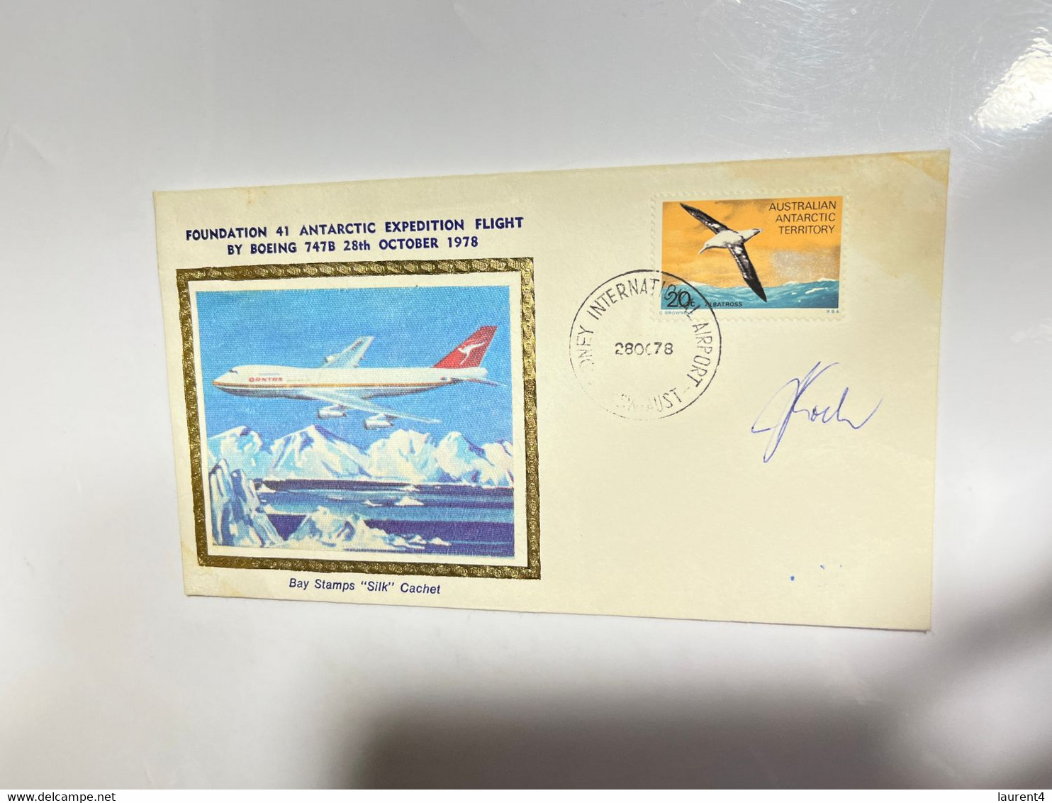 (2 M 9) Australia SILK FDC - QANTAS Boing 747B - Antactic Expedition Flight 1978 (signed Cover) - Premiers Vols