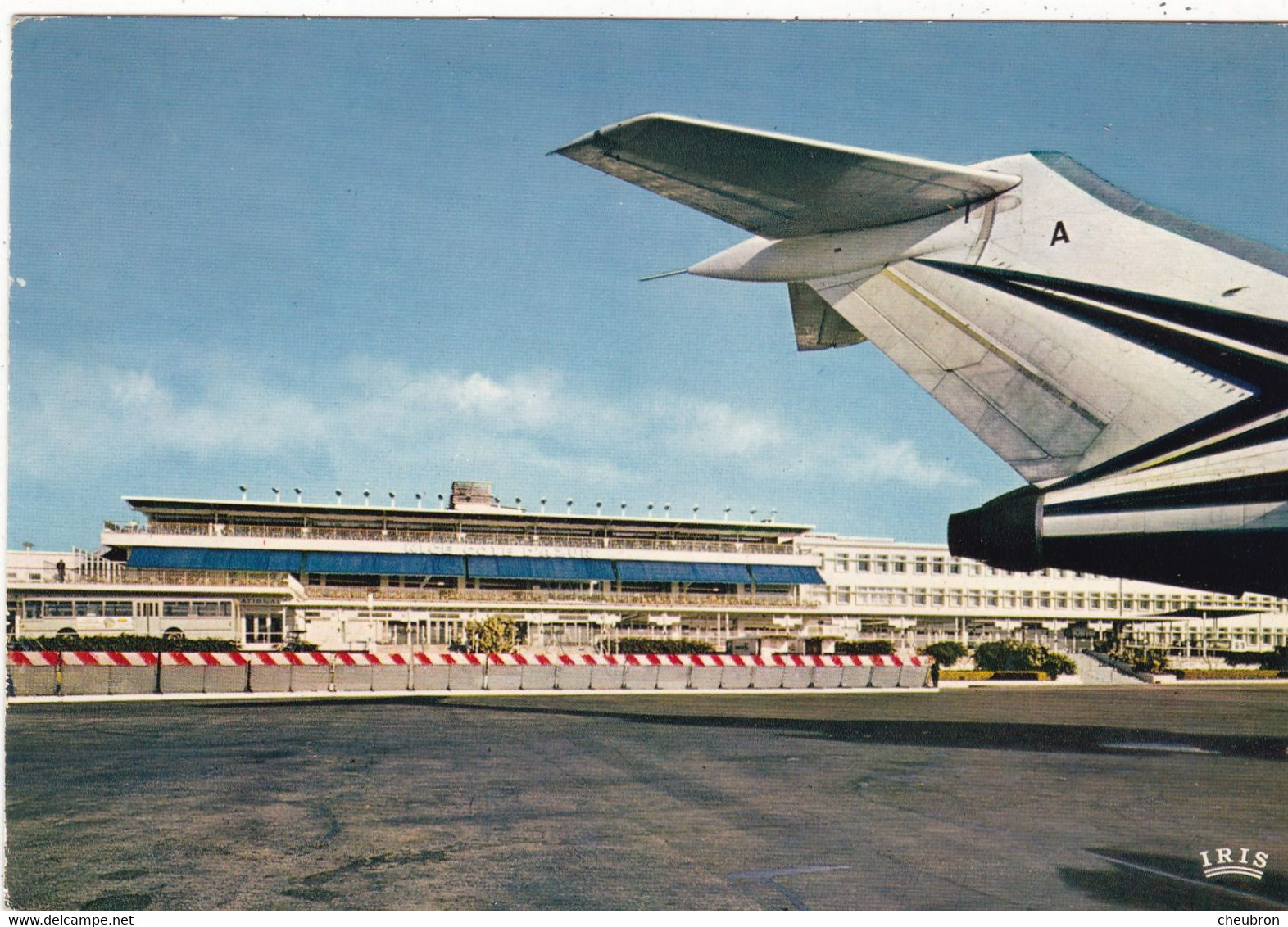 06. NICE. CPSM.  L'AEROGARE NICE COTE D'AZUR . ANNEE 1971 + TEXTE - Luftfahrt - Flughafen