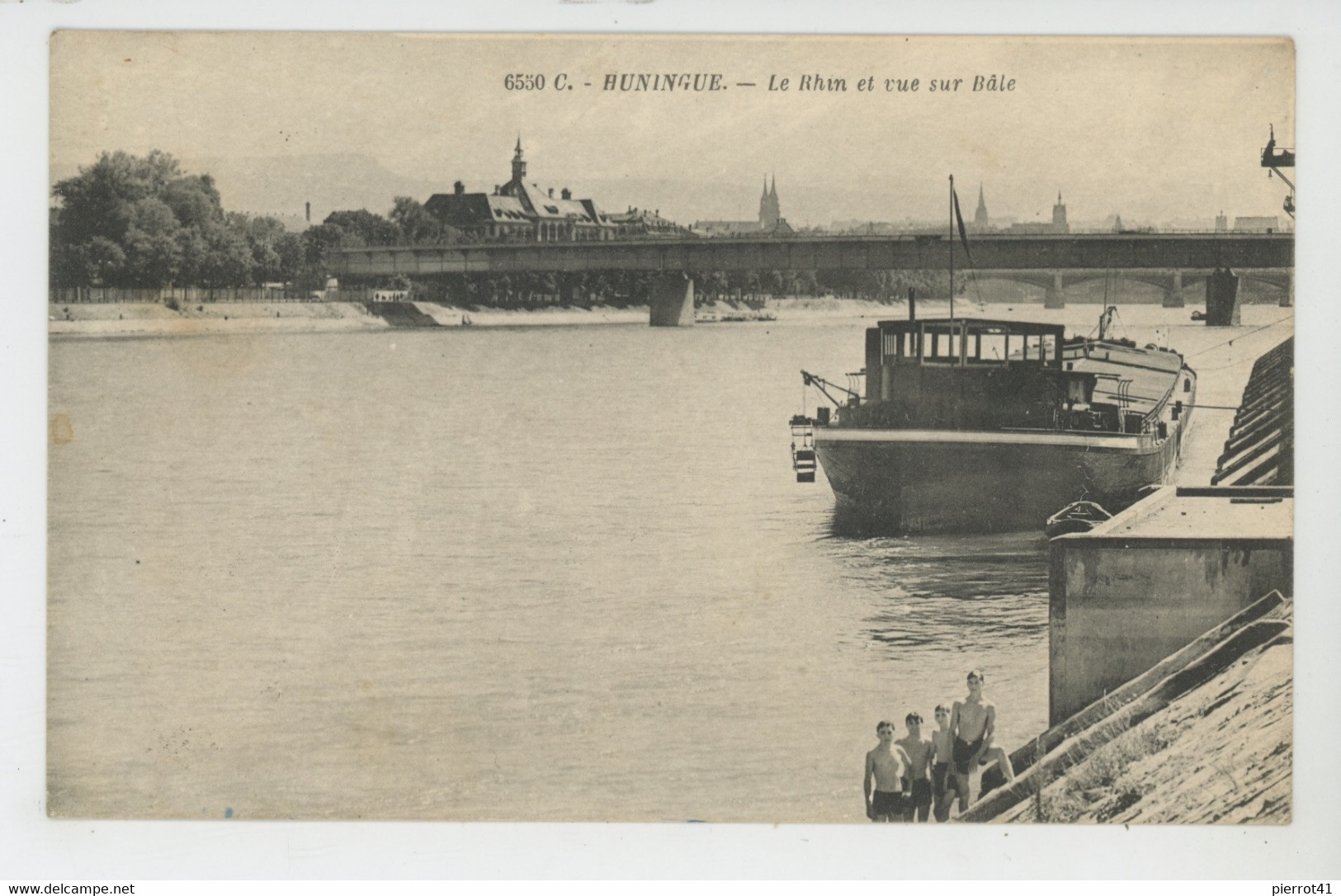 HUNINGUE - Le Rhin Et Vue Sur Bâle (péniche) - Huningue