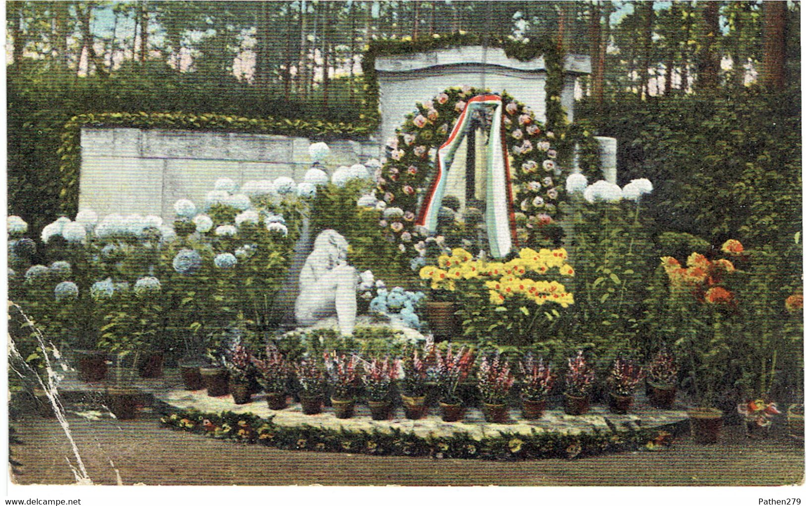 CPSM ALLEMAGNE HESSE GRIESHEIM - Monument En L'honneur Des Français Et Anglais Décédés Fleuri à La Toussaint - Griesheim