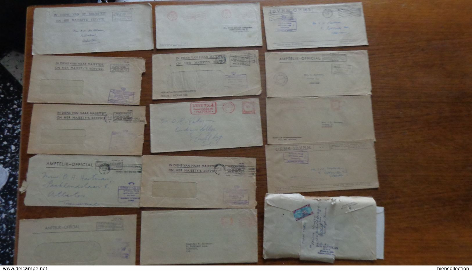 Afrique du Sud ; 65 enveloppes avec diverses oblitérations mécaniques ou de franchises. 65 covers with cancelations