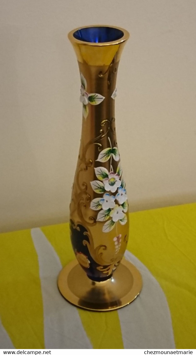 SOLIFLORE CRISTAL DE BOHEME VASE DORE + FLEURS FAIT MAIN TCHECOSLOVAQUIE HAUTEUR 20CM - Verre & Cristal