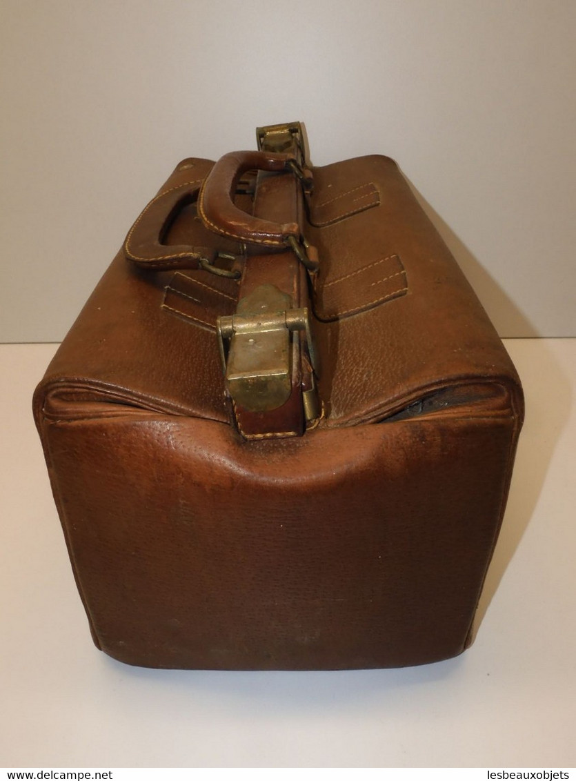 *ANCIEN SAC De MEDECIN CUIR TRES BELLE Qualité 2 Poignées SORTI De GRENIER   E - Lederwaren