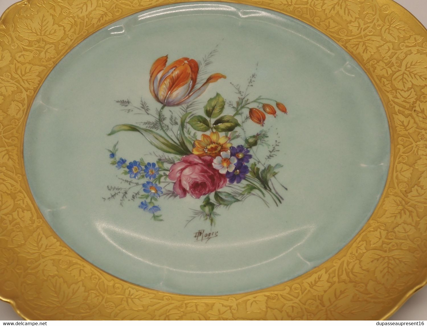 *BELLE ASSIETTE PORCELAINE LIMOGES THEODORE HAVILAND AILE OR Signée B ROGER E - Limoges (FRA)