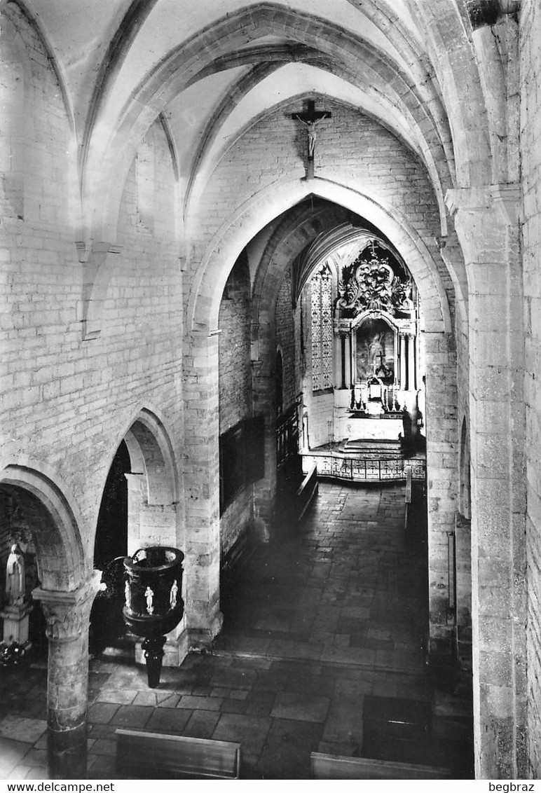 PESMES     EGLISE  INTERIEUR - Pesmes