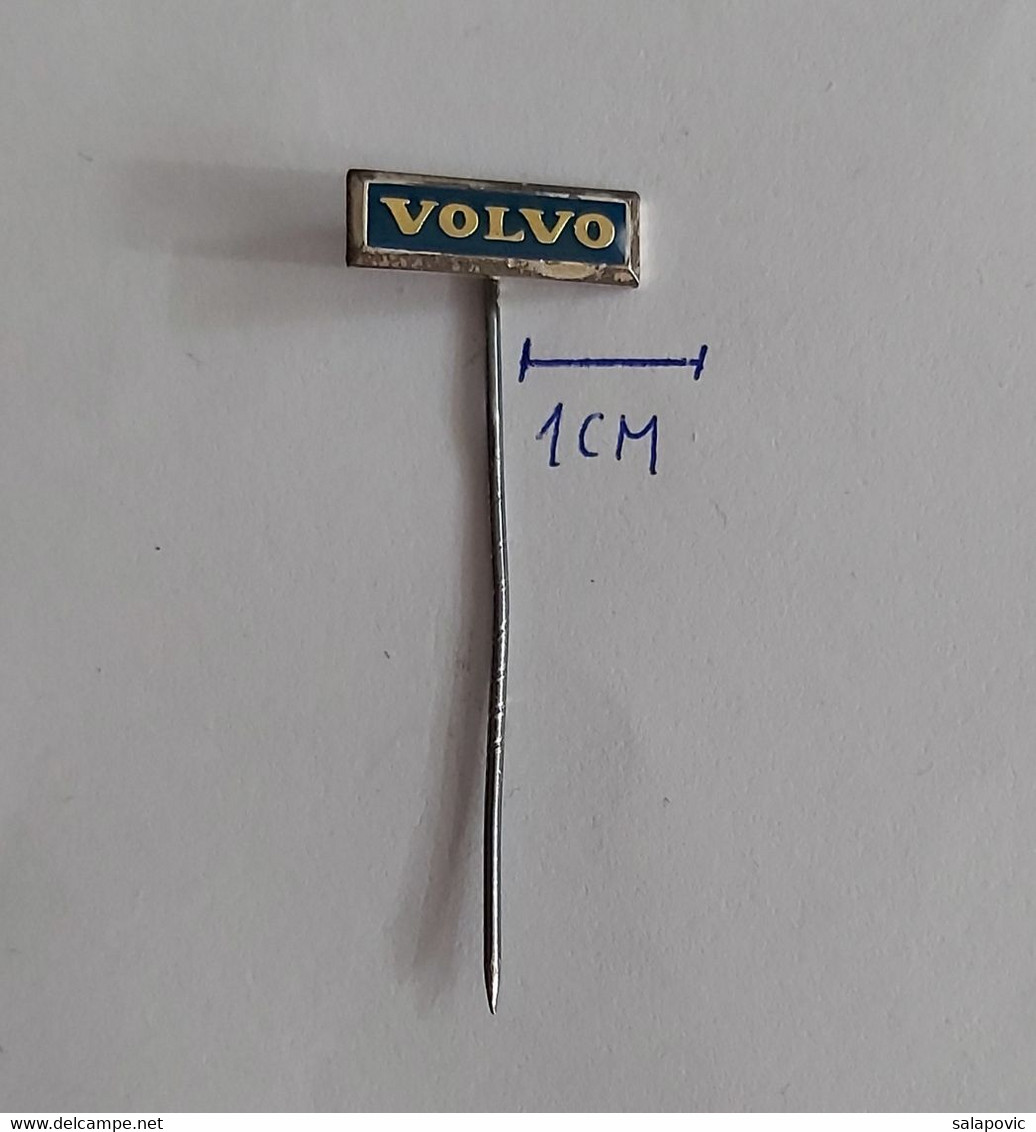 VOLVO - Car Auto, Automotive Automobile Truck (Lastkraftwagen Kamion) Autobus Construction Automobile (Car) PINS A13/7 - BMW