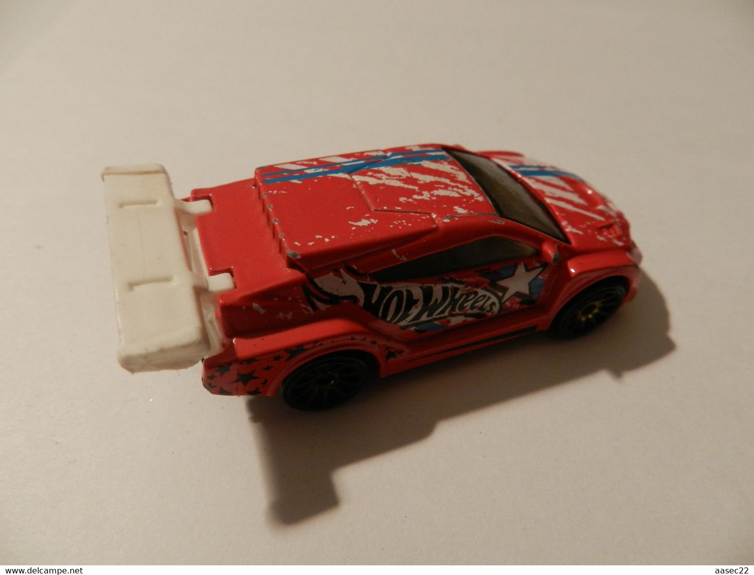 Hotwheels   Loop Coup    /    2012   ***   2032   *** - HotWheels