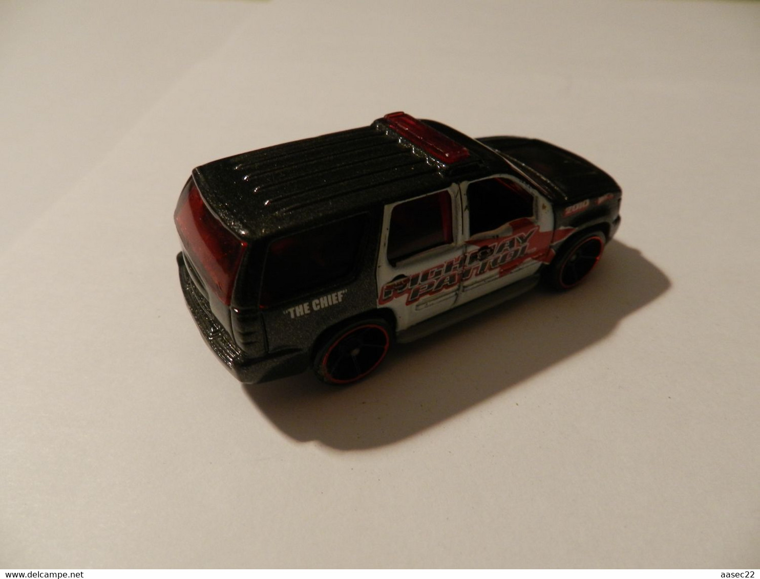 Hotwheels   '07 Chevy Tahoe    /    2010   ***   2121   *** - HotWheels