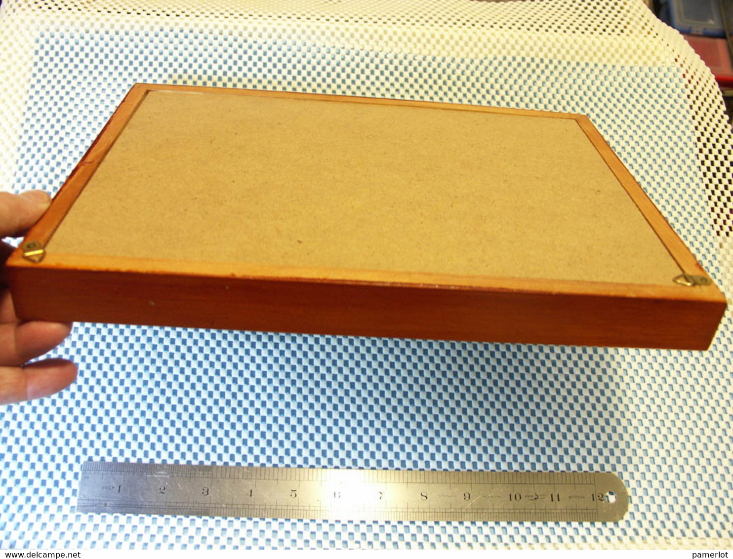 VINTAGE Cadre vitré - Shadow box et objets miniature - Theme Peche - 32.5 X  23 X 3 cm