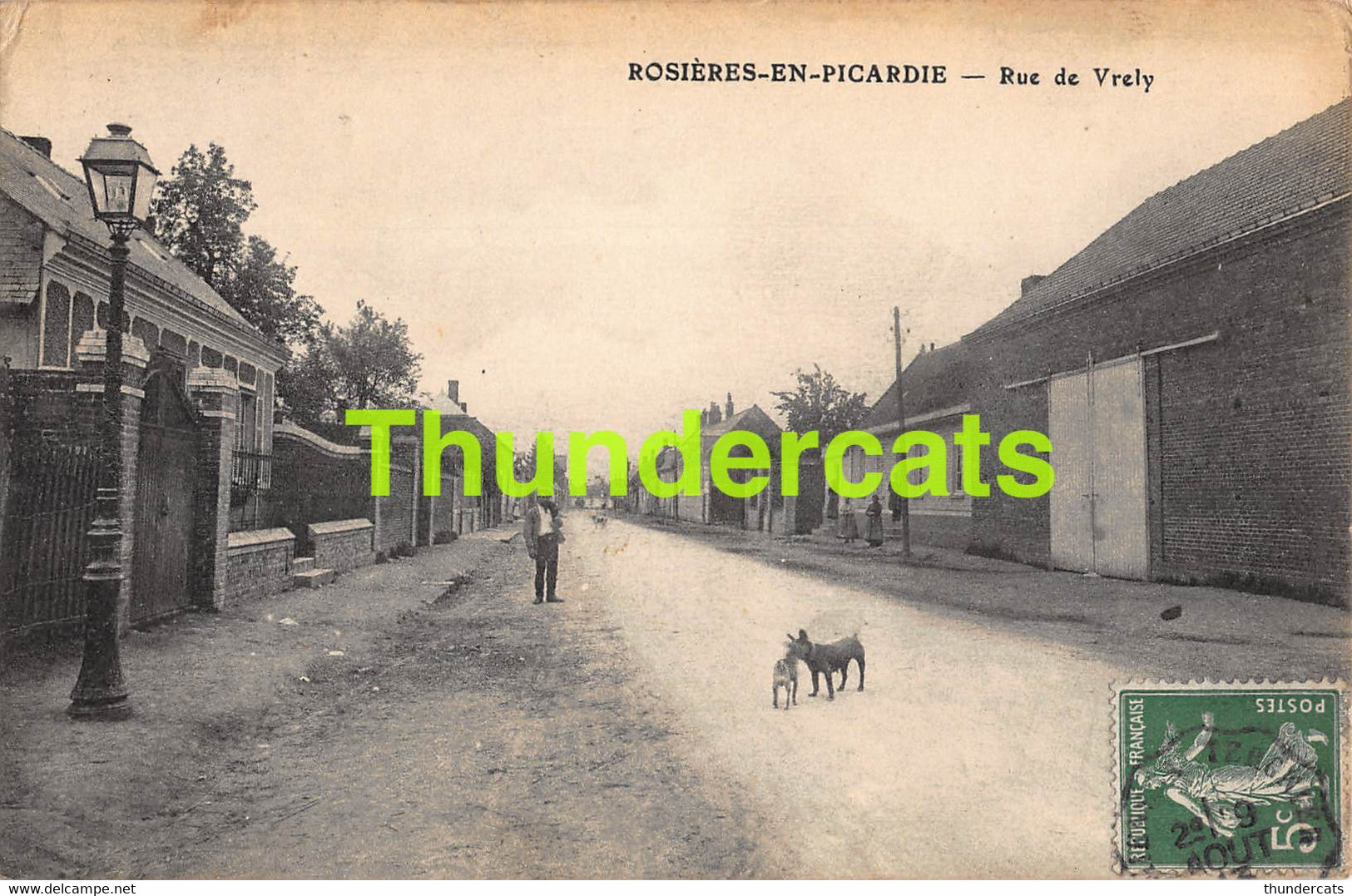 CPA 80 ROSIERES EN PICARDIE RUE DE VRELY - Rosieres En Santerre