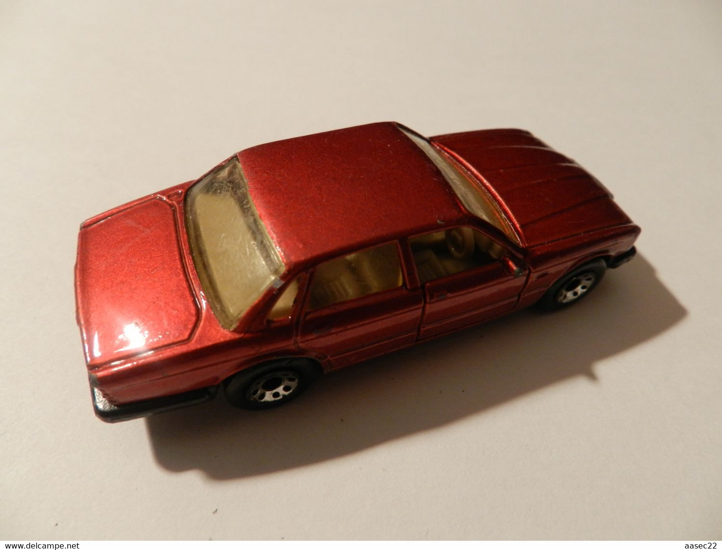 Matchbox      Jaguar XJ6  / 1986   ***  3204  *** - Matchbox (Lesney)