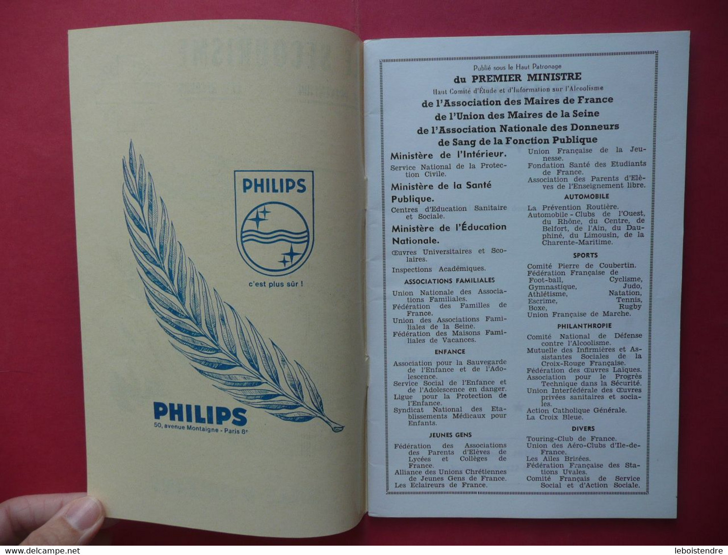 LE SECOURISME PREVENTION RECOURS SOS SANG VILLE D ORLEANS Gal DE GAULLE HENRI MOLLA TAMPON PERFECT MEUBLES NON DATE - Medizin & Gesundheit