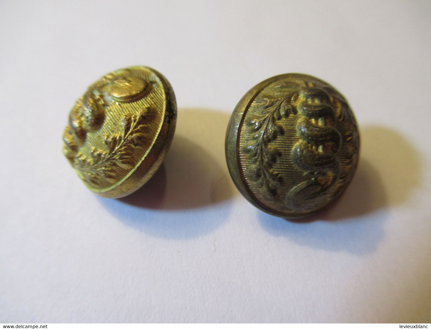 2 Boutons Anciens Bombés/Militaria/Médecine/ CADUCEE/Maurice Bourdon  Paris/1,5  Cm /début XXéme   BOUT205 - Knöpfe