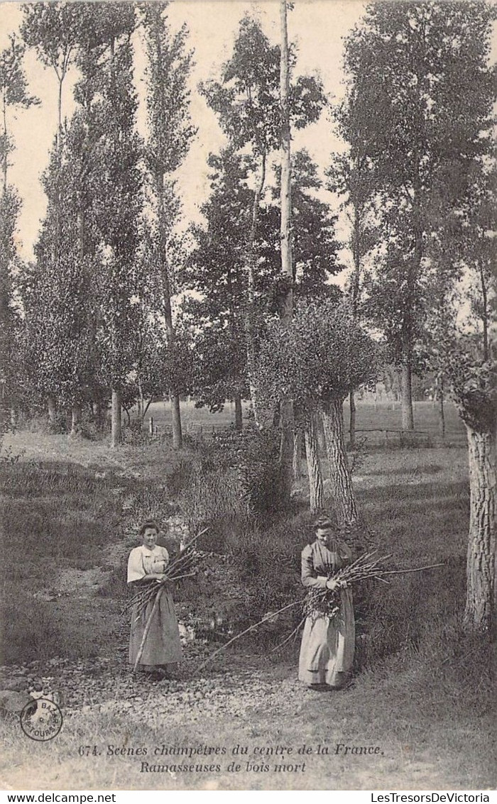 CPA Thème - Agriculture - Scènes Champêtres Du Centre De La France - Ramasseuses De Bois Mort - Grand Bazar Tours - Sonstige & Ohne Zuordnung