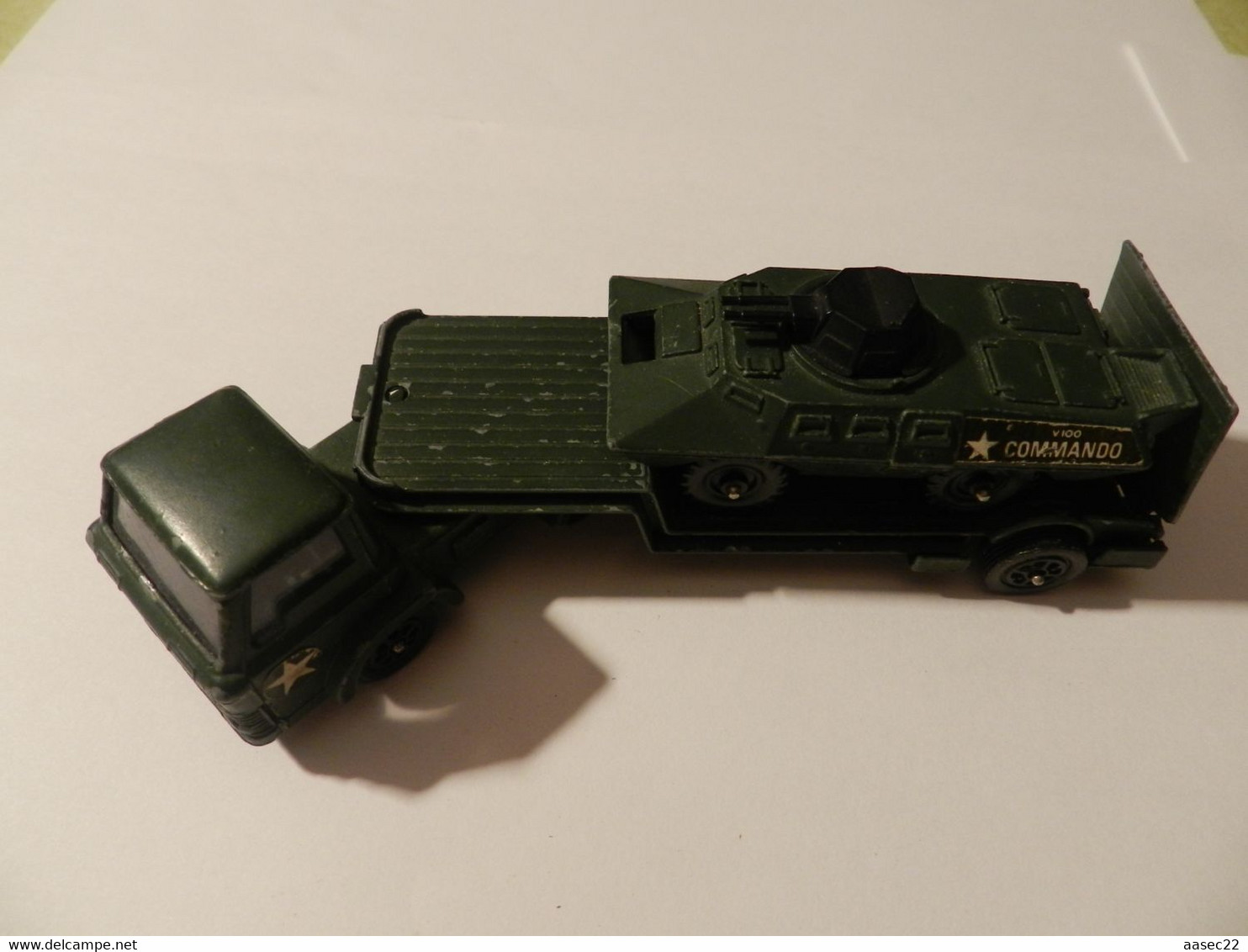 CORGI  ***    Military Ford Truck & Commando V100    /    1979   ***  1856 ***   Lengte 15 Cm - Corgi