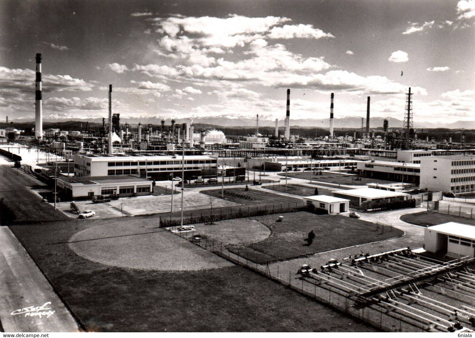 16549    LACQ  Sté Nationale Des Pétroles D'Aquitaine Vue Générale Des  Usines     ( 2 Scans )  64 - Lacq