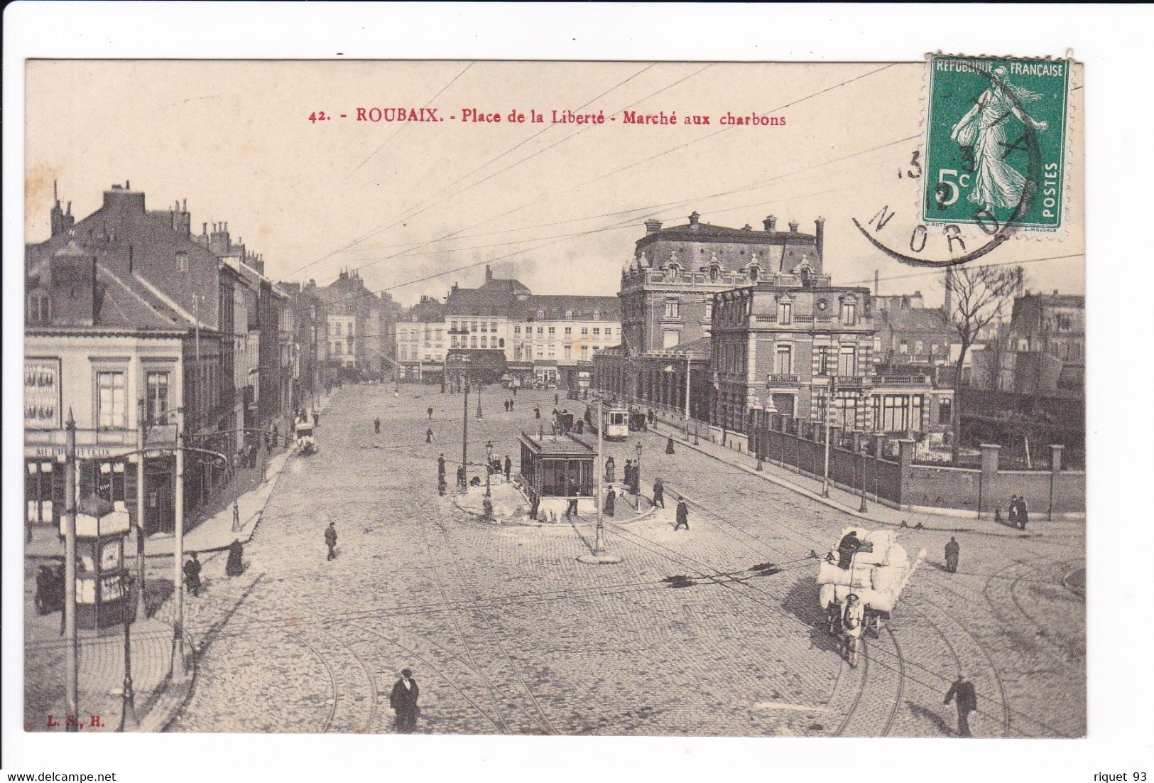 42 - ROUBAIX - Place De La Liberté - Marché Aux Charbons - Roubaix