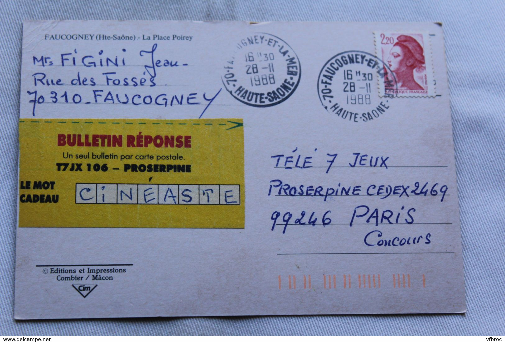 Cpm 1988, Faucogney, La Place Poirey, Haute Saône 70 - Faucogney