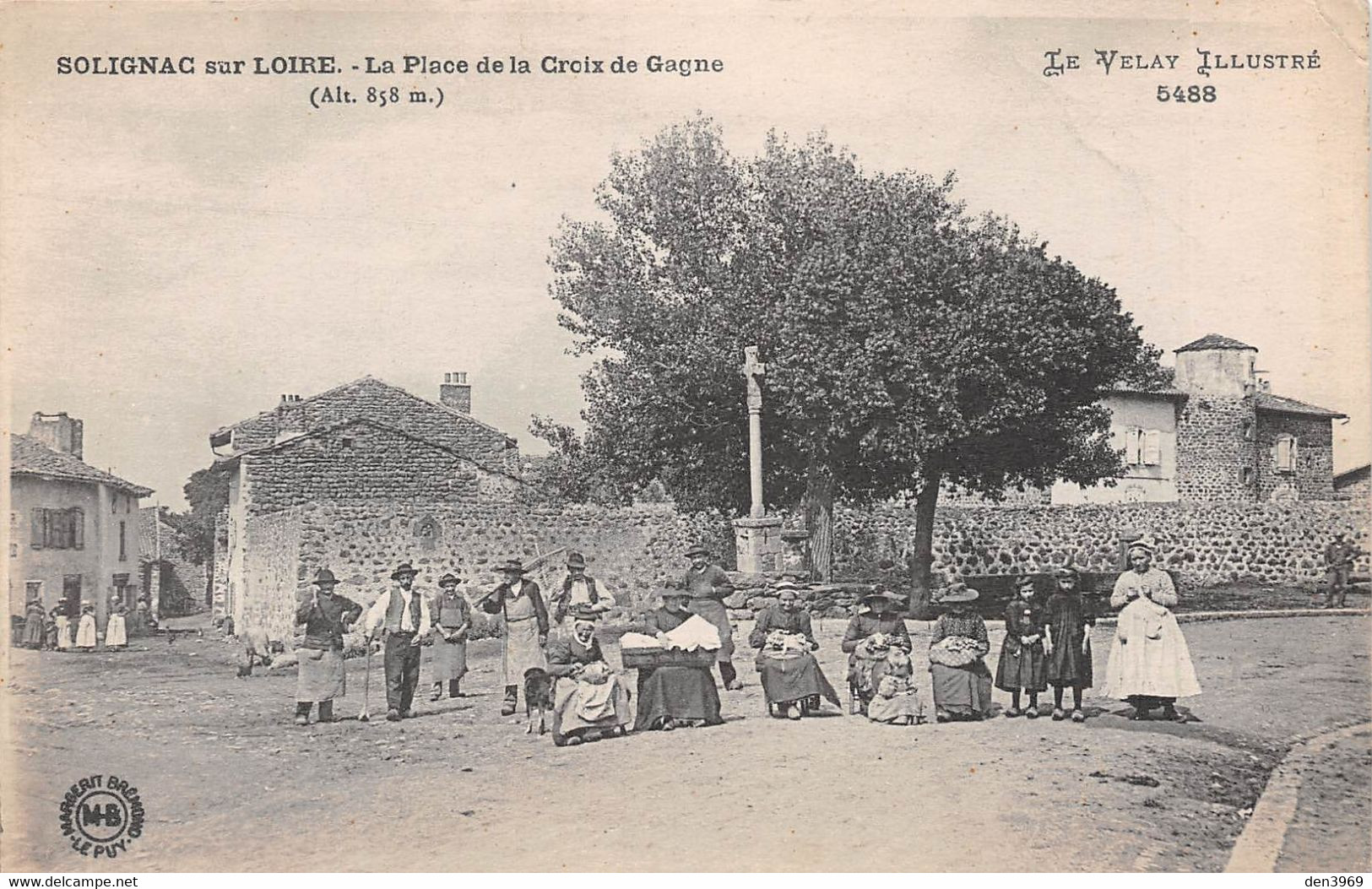 SOLIGNAC-sur-LOIRE (Haute-Loire) - La Place De La Croix De Gagne - Dentellières - Solignac Sur Loire