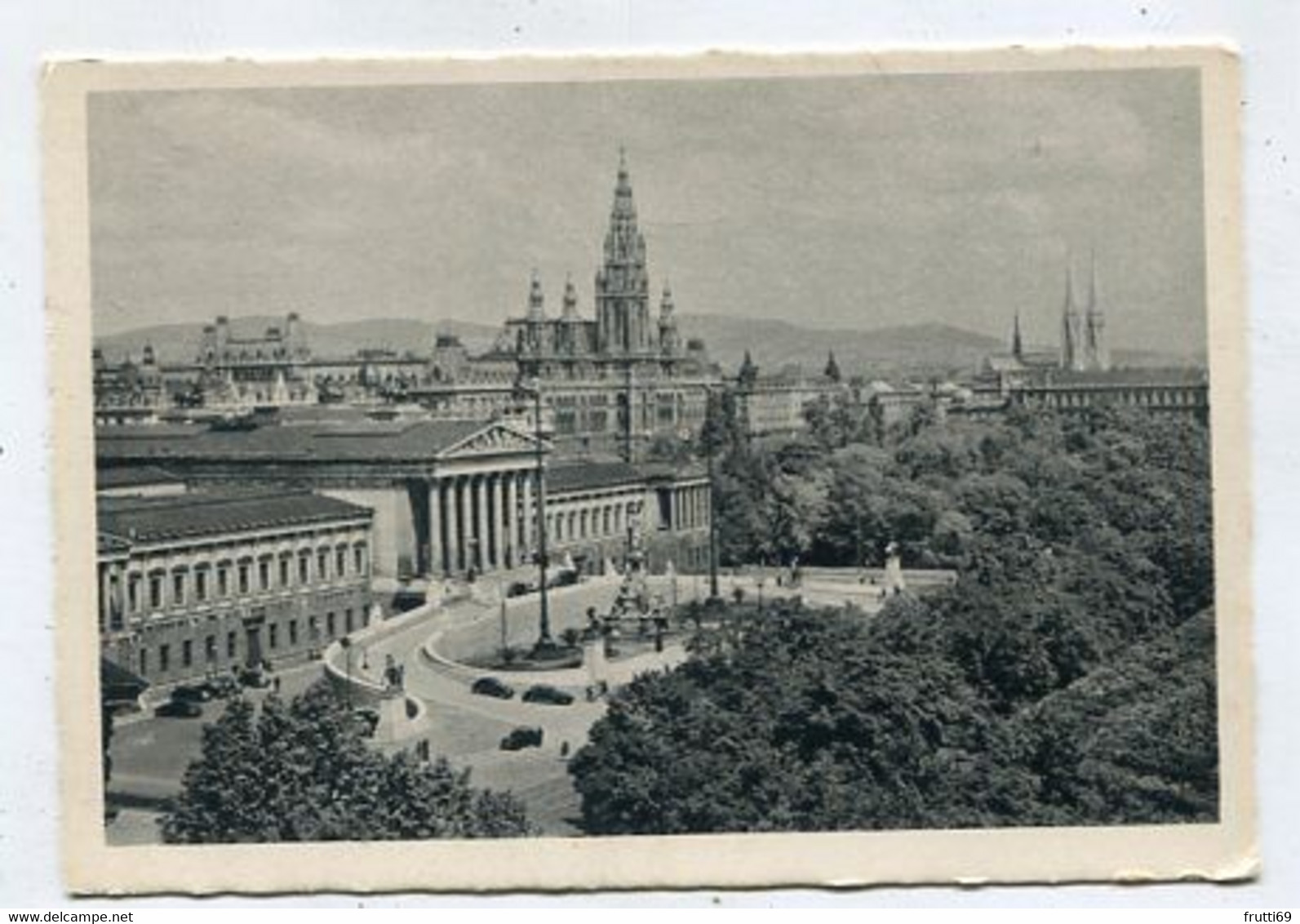 AK 108507 AUSTRIA - Wien - Parlament - Ringstrasse