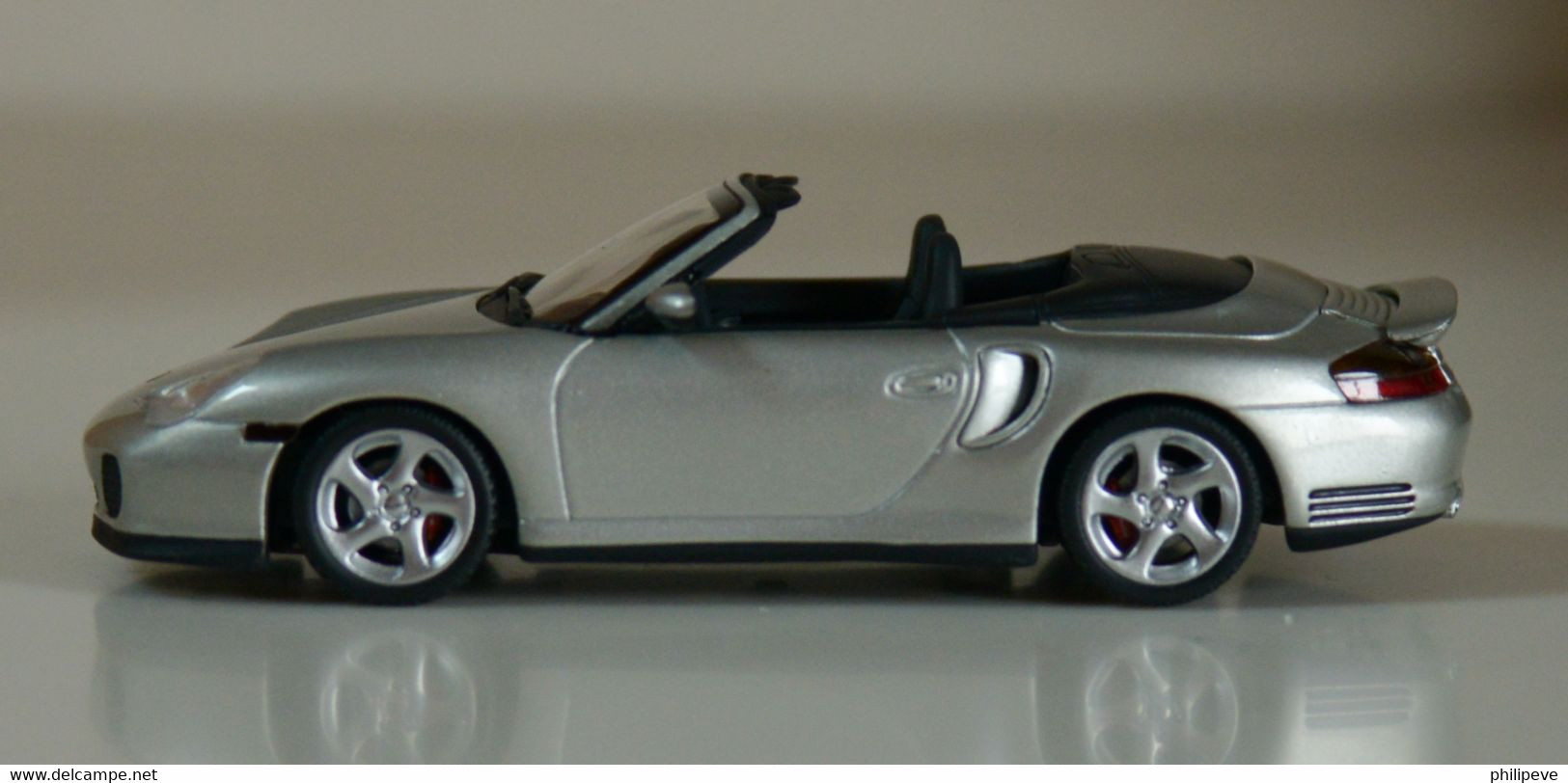 PORSCHE 911 Turbo Cabriolet - MINICHAMPS 1:43 - Minichamps