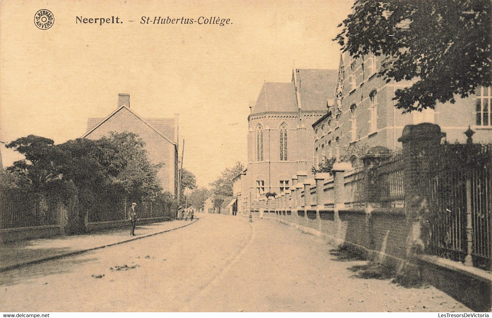 CPA - Belgique - Neerpelt - Saint Hubert College - Edit. G. Hermans - Animé - Overpelt