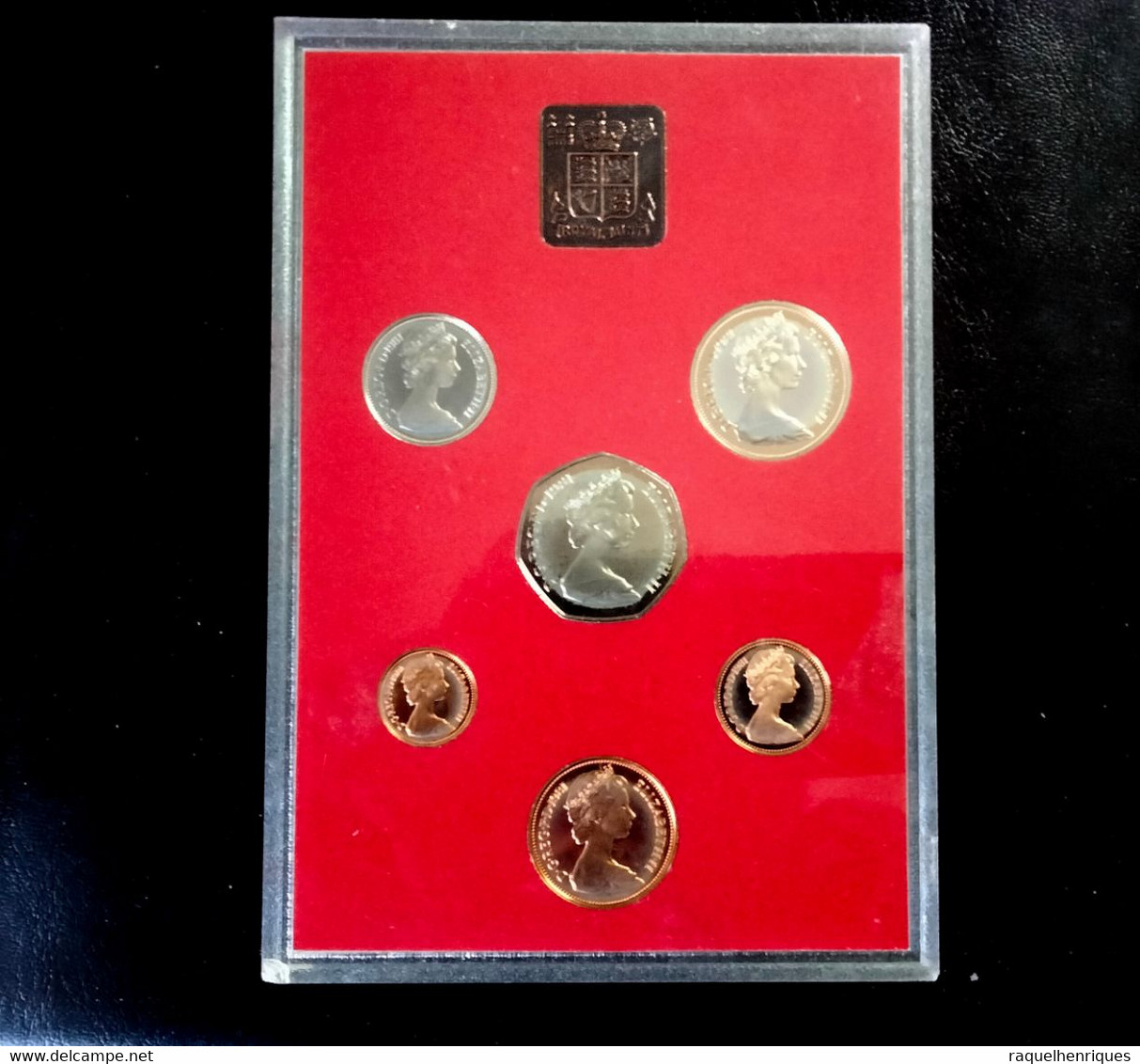 GREAT BRITAIN COIN SET 1981  (PLB#02-35) - Mint Sets & Proof Sets