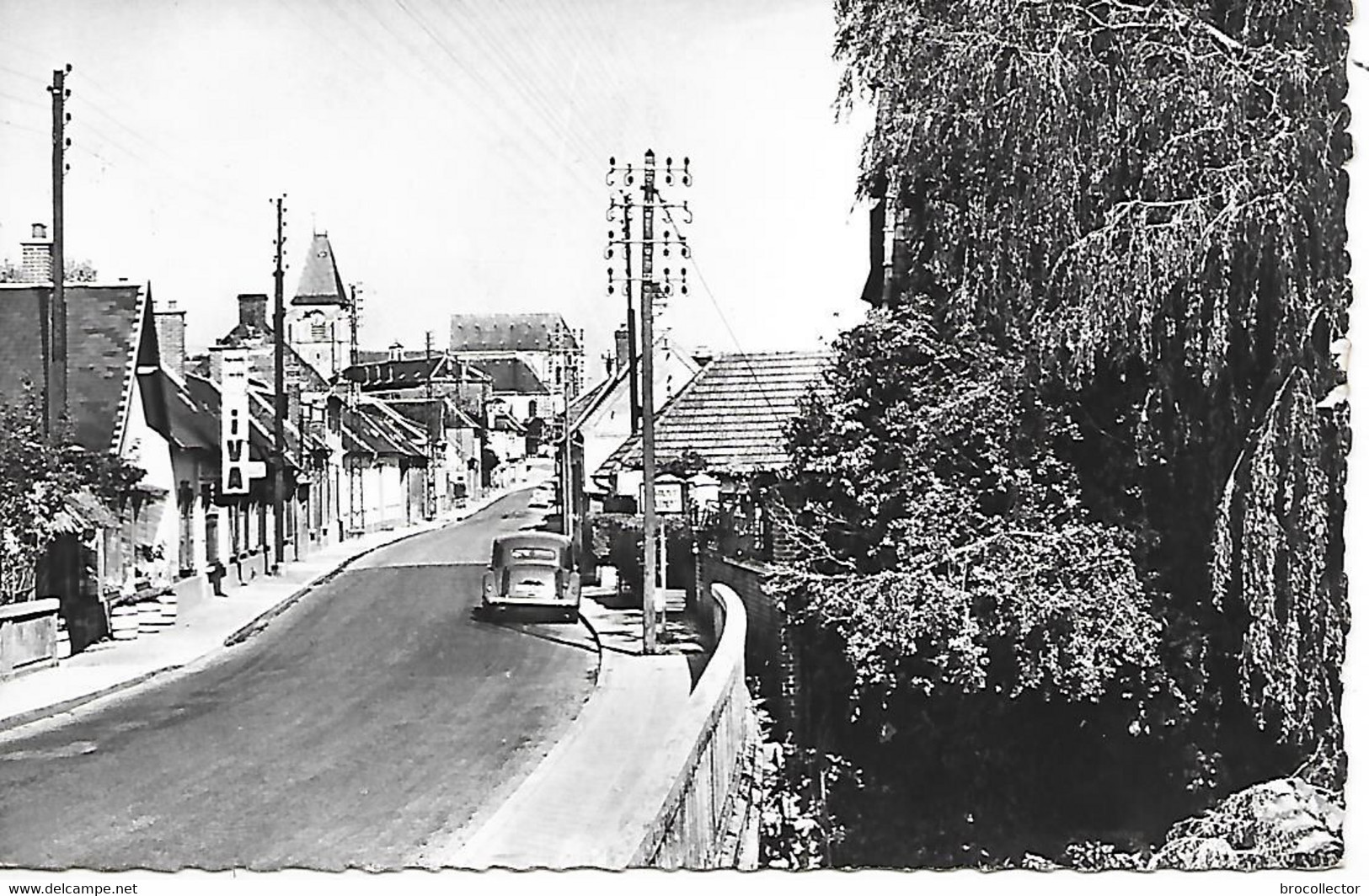 BRAY Sur SOMME ( 80 ) -  Rue Principale ( C.P.S.M. , Pt - Ft ) - Bray Sur Somme