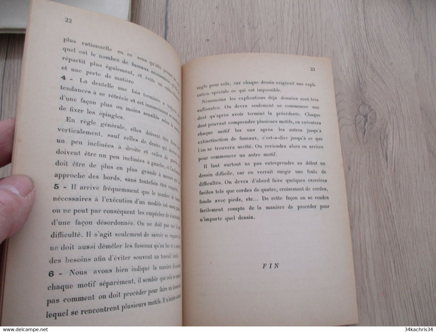 M8 petite méthode pratique de dentelles aux fuseaux par H.Besson Imprimerie G.Mey Le Puy 24 p de texte et illustrations