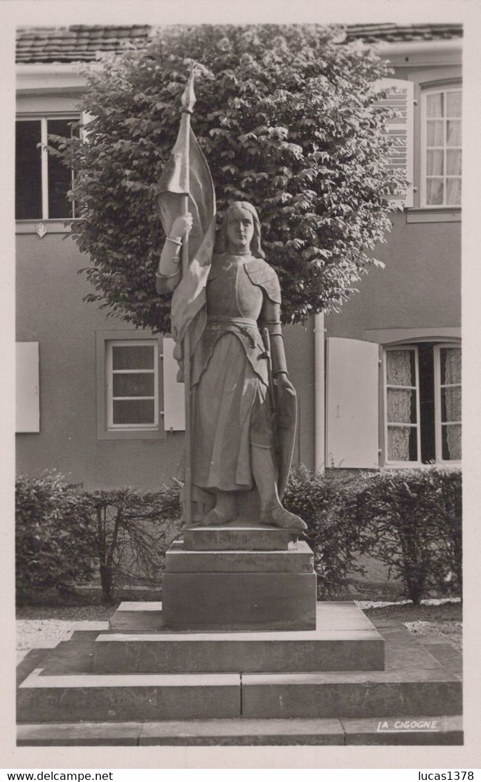 67 / BENFELD / STATUE DE JEANNE D ARC / RARE CPSM CIGOGNE - Benfeld