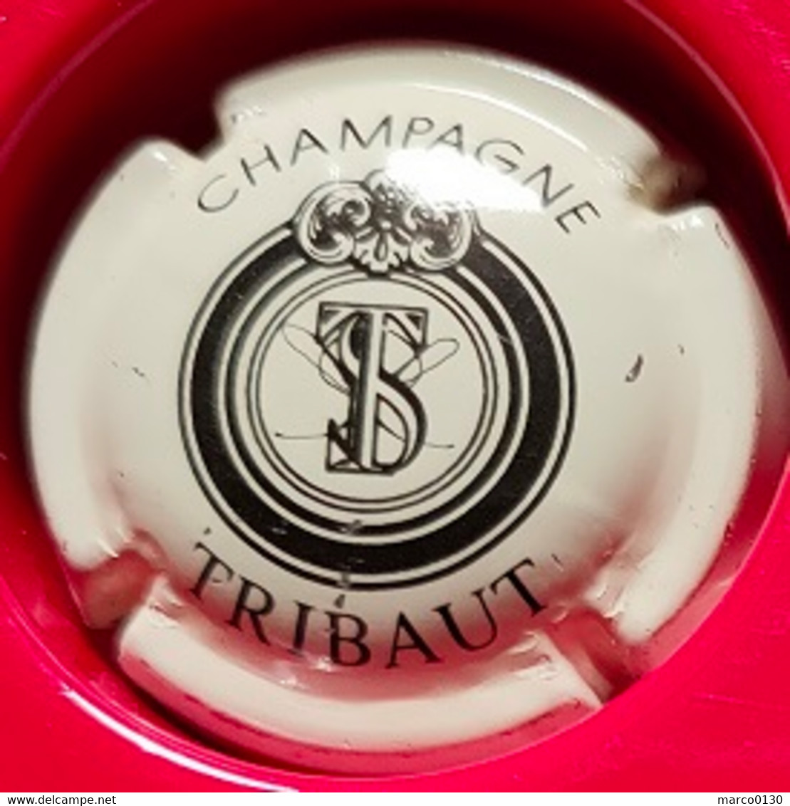 CAPSULE DE CHAMPAGNE TRIBAUT N° 8 - Tribaut