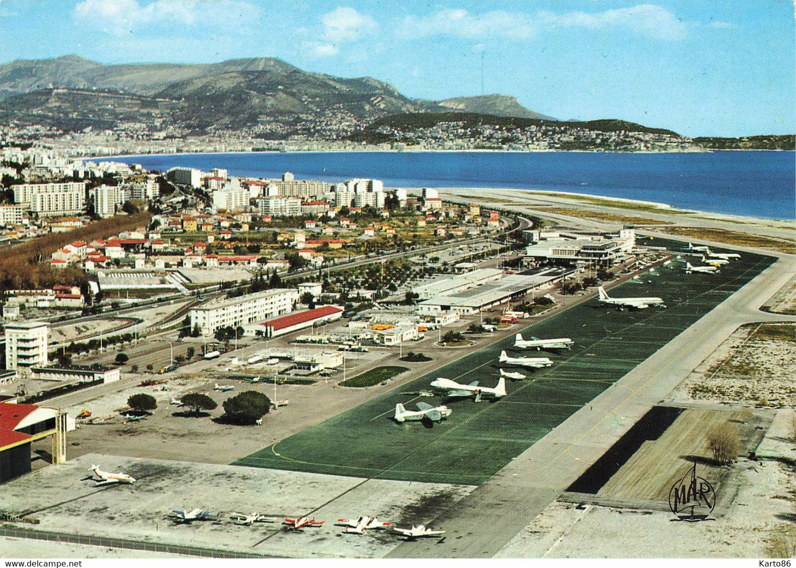 Nice * Aéroport Et La Baie Des Anges * Aviation Avions - Transport Aérien - Aéroport