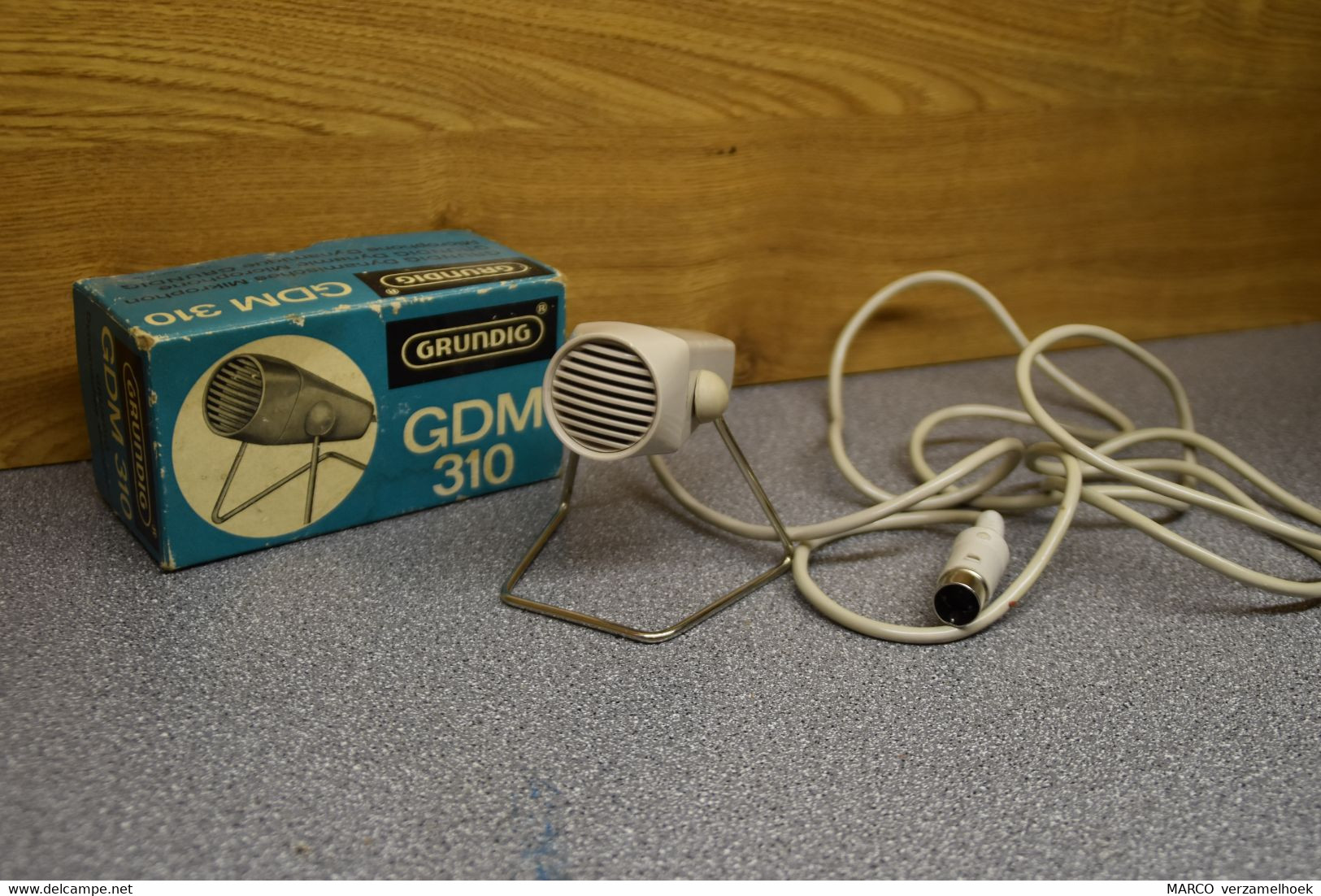 Microfoon-microphone GRUNDIG GDM 310 With Orginal Box 1966 - Otros & Sin Clasificación